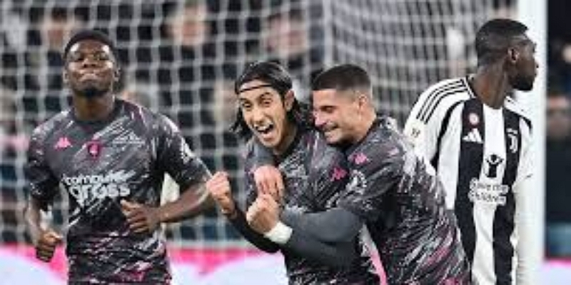 西布朗绝杀谢菲联：李·休斯的关键表现-开云体育