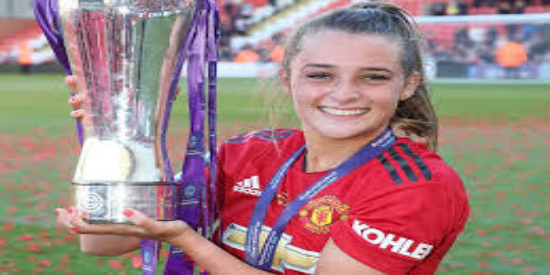 争冠形势与专家观点-开云体育