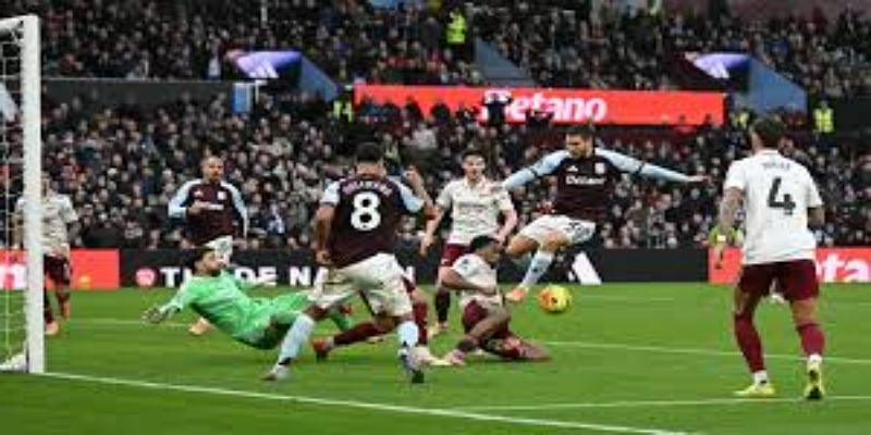 英超争冠格局与赛程压力分析 -开云体育