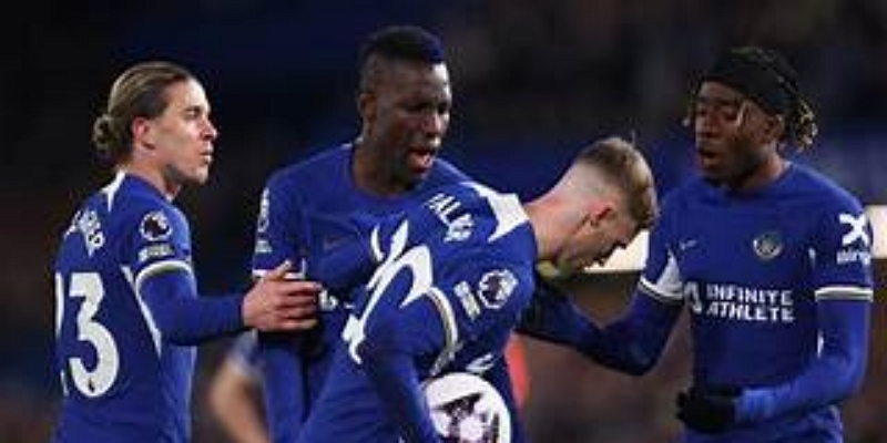 中场争夺与战术体系-开云体育