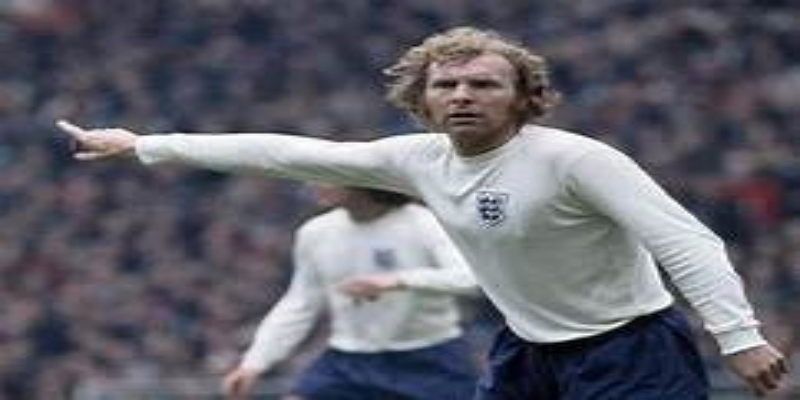 传奇告别与足球界的集体致敬-开云体育